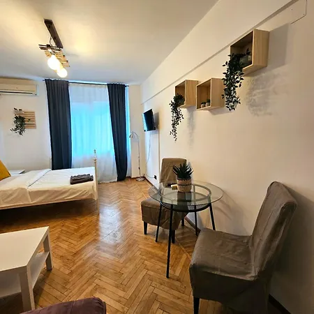 Low Cost Studio * Bukarest